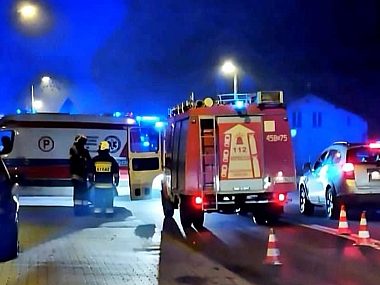 Knurów. Nocna, poważna kolizja na skrzyżowaniu ul. Michalskiego z ul. Zwycięstwa 32965279 3 AFB 425 E A0 BC B245 CFF6 EB0 E