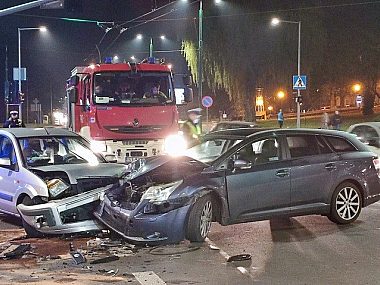 Poważny wypadek na skrzyżowaniu Andersa, Burschego i Hlonda Wypadek tychy