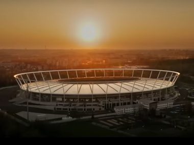 Stadion Śląski w zwiastunie filmu o Whitney Houston. Serio Stadion Śląski w zwiastunie " Wanna Dance with Somebody"