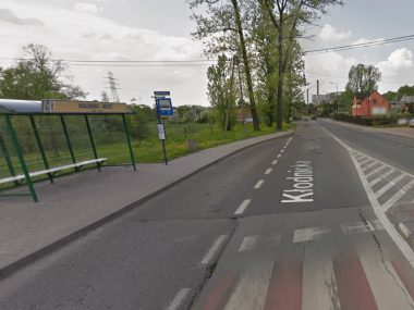Zniszczył wiatę, bo... partnerka go zdenerwowała Zdenerwowała go partnerka, więc zniszczył wiatę