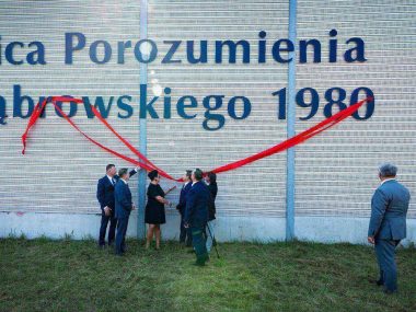 Ulica Porozumienia Dąbrowskiego 1980 już oficjalnie Ulica Porozumienia Dąbrowskiego 1980