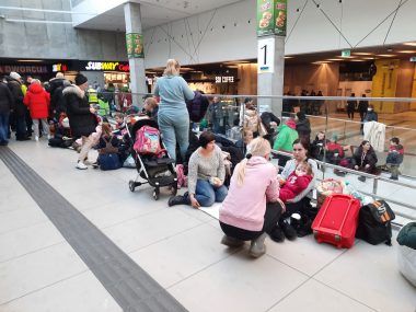 Pilnie potrzebni wolontariusze do opieki nad dziećmi Dworzec PKP Katowice 9 marca 2022