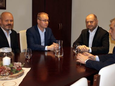 Kolejna spółka z nowym prezesem Nowy prezes PWiK (drugi z lewej)