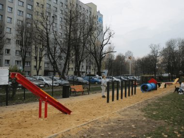 Trzy kolejne inwestycje z Budżetu Obywatelskiego gotowe Wybieg dla psów z torem przeszkód. Kto bardziej czekał? Właściciele czy czworonogi?