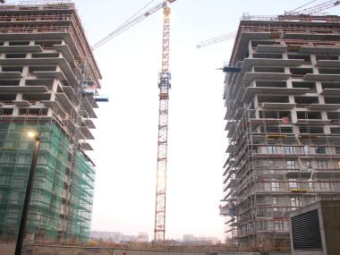 Katowice. Mężczyzna zmarł w kabinie żurawia budowlanego Budowa przy ul. Dobrowolskiego, Katowice