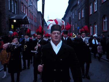 Orkiestra KWK "Wieczorek" obudziła mieszkańców Nikiszowca Orkiestra KWK "Wieczorek" na Nikiszowcu