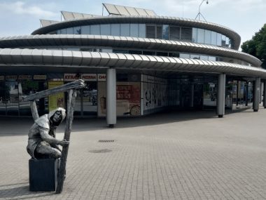 Nowe autobusy i nowe przystanki w Tarnowskich Górach Tarnowskie góry dworzec