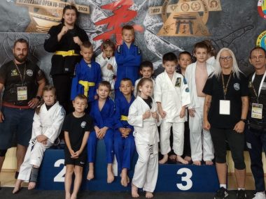 42 medale naszych młodych zawodników Młodzież z KTJ MMA znów z workiem medali
