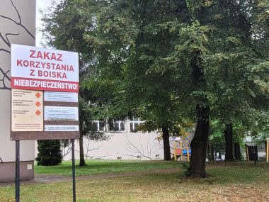 Naprawią nieczynne boiska w Rudzie Jak za starych czasów - zakaz gry w piłkę