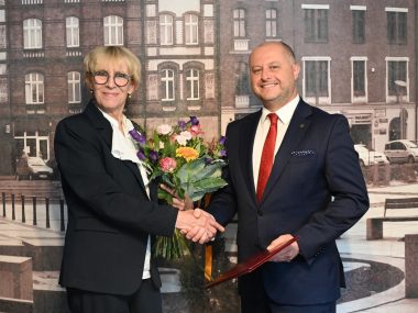 Nowe sekretarz miasta i naczelnik kancelarii prezydenta Grażyna Janduła-Jonda, sekretarz miasta Ruda Śląska, odeszła na emeryturę