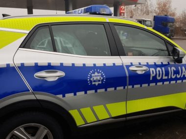 Policjanci z Kalet z nowym wozem terenowym Policja z Kalet z nowym pojazdem