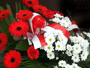 3 Maja w Tychach: Gaba Kulka z Norwidem i nie tylko 3 maja kwiaty