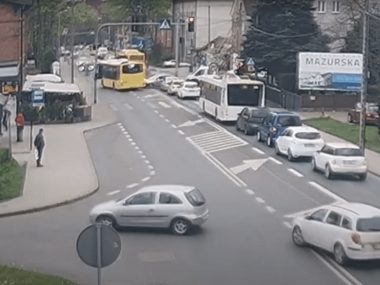Znów kierowca autobusu 146 "bohaterem" kina akcji Pod prąd i na czerwonym - kolejny przypadek na linii 146