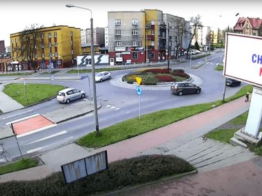 Hit! Bardziej w lewo już się nie da! Rondo nie do pokonania? :D