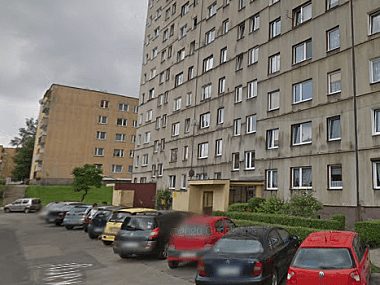Interwencja służb przy ulicy Piotra Skargi w Piekarach Piotra Skargi kobieta z ograniczonym kontaktem