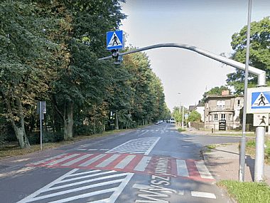 Nastolatka została potrącona na przejściu dla pieszych Potrącenie na przejściu Wyszyńskiego