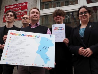 Uczniowie wybrali szkoły przyjazne LGBTQ+ Prezentacja Mapy Równości województwa śląskiego