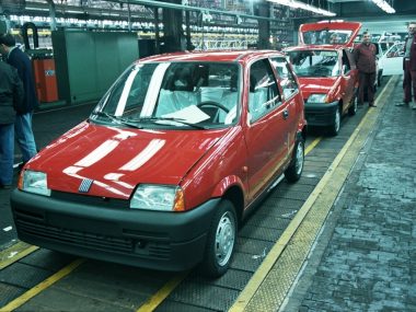 Fabryka, która zmotoryzowała pokolenia, nie tylko Ślązaków Rok 1991: Cinquecento w Tychach