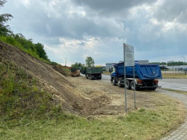 Rusza budowa połączenia pieszo-rowerowego w rejonie DW911 Budowa na ul Podmiejskiej