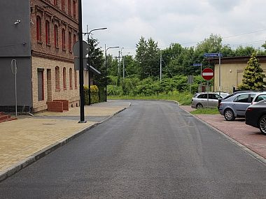 Modernizacja Janasa ukończona. Ruda nowocześnieje Nowa nawierzchnia i chodniki przy Janasa