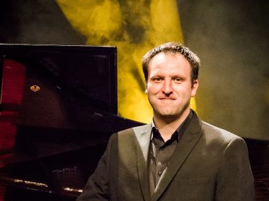 Organista z Piekar z hołdem dla Wodeckiego na Baczyńskiego Klaudiusz jania