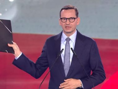 Konwencja PiS w Spodku. Na Śląsku, ale o Śląsku nie bardzo Morawiecki i teczka Tuska