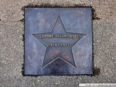 Ezi Wilimowski w Alei Gwiazd na stadionie PGE Narodowy Ezi Wilimowski w Alei Gwiazd