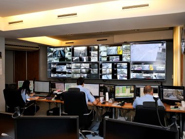 Nowe kamery obrotowe w pięciu dzielnicach Katowic Centrum monitoringu, Katowice