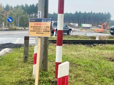 Budowa S1 w Dąbrowie Górniczej: uwaga, utrudnienia Zamknięty przejazd kolejowy