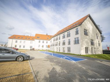 Nowa przychodnia dla wschodnich Tychów na Urbanowicach Budynek MZBM w Tychach-Urbanowicach
