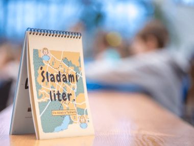 Śladami liter. Dziecięca książka o Tychach, mieście literek Śladami liter - książka dla dzieci