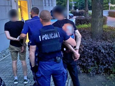 Bandycki napad w Chorzowie. Zatrzymano dwóch braci Bandycki napad w Chorzowie Zatrzymano dwóch braci