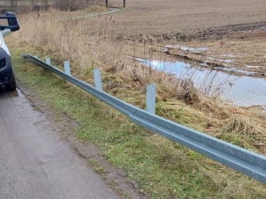 Nieudana próba kradzieży barier energochłonnych w Toszku Bariery energochłonne