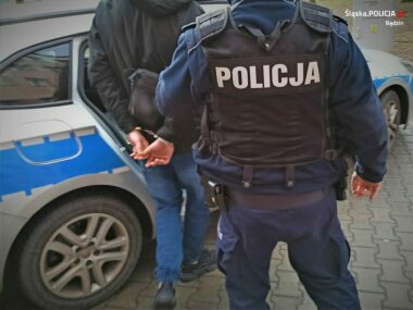 Dwaj sosnowiczanie pobili 26-latka z Zawiercia. W Będzinie Bedzinscy policjanci zatrzymali dwoch mezczyzn