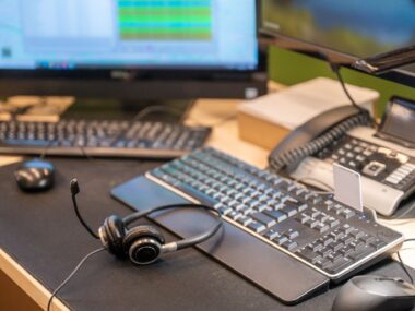 20-latek zwyzywał przez telefon operatorkę numeru alarmowego Centrum Powiadamiania Ratunkowego