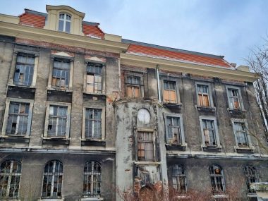 Chcieli ukraść wyposażenie zabytkowego ratusza w Chorzowie Chcieli ukraść wyposażenie zabytkowego ratusza