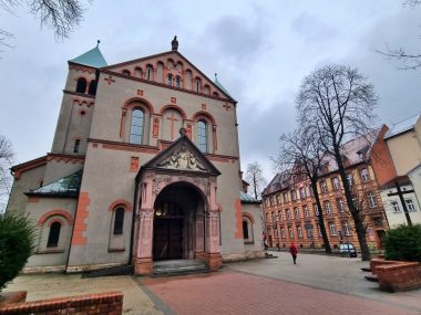 Odpust w Jadwidze. Będą utrudnienia w ruchu Chorzów kościół Jadwigi