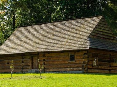 Pięć zabytków z chorzowskiego skansenu w nowej odsłonie Chorzów skansen Odnowione zabytki