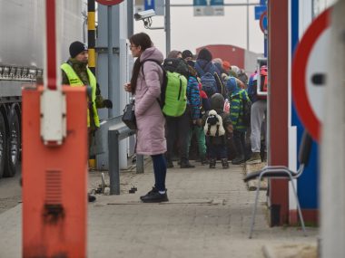 Codziennie ukraińsko polską granicę przekracza ponad 20 tysięcy uchodźców jpg Codziennie ukraińsko polską granicę przekracza ponad 20 tysięcy uchodźców jpg