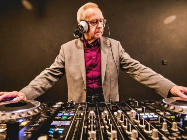 Dancing Międzypokoleniowy na rynku w Chorzowie DJ Jerry