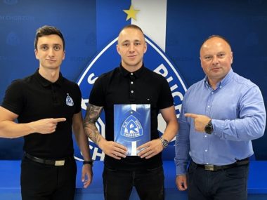 Najlepszy strzelec Niebieskich zostaje na Cichej! Daniel Szczepan