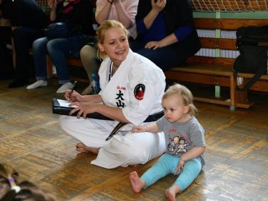 Sensei Danuta wtajemniczy w karate. Spotkanie na stadionie Danuta Fyda Granek