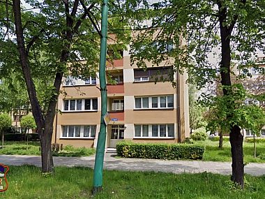 Co wiemy o śmierciach par młodych ludzi w Tychach i Bieruniu Blok przy ulicy Edukacji w Tychach