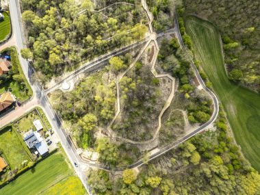 Dawniej wyrobisko przy cegielni, a dziś miejsce wypoczynku Geopark Grzybowice Zabrze