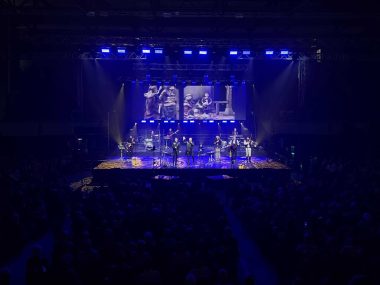 Festiwal kolęd i pastorałek: Golec uOrkiestra w Będzinie Golec u Orkiestra na koncercie inauguracyjnym jpg