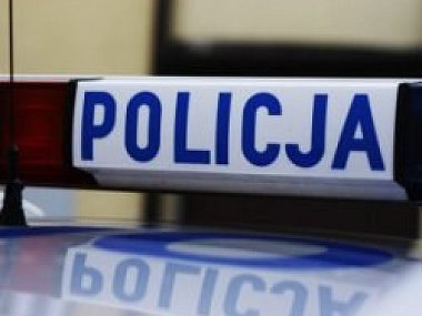 Gryzł, kopał i bił funkcjonariuszy Gryzł kopał i próbował wyrwać policjantom broń w Sosnowcu
