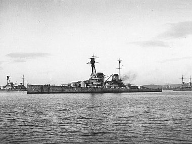 Hindenburg. Niemiecki marszałek, pancerny olbrzym i Zabrze SMS Hindenburg w Scapa Flow