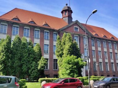 Nowy zabytek w Chorzowie. Do rejestru wpisano dyrekcję huty Huta Batory gmach dyrekcji