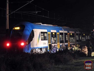 Śmiertelne potrącenie na torach w rejonie dzikiego przejścia KMP tychy