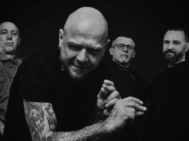 „Ten koleś bierze nóż…” w Chorzowie Batorym Koncert Illusion w MDK Batory 17 grudnia 2023 r